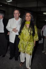 Salman Rushdie, Deepa Mehta at the Premiere of Midnight_s Children in PVR, Pheonix, Mumbai on 31st Jan 2013 (77).JPG